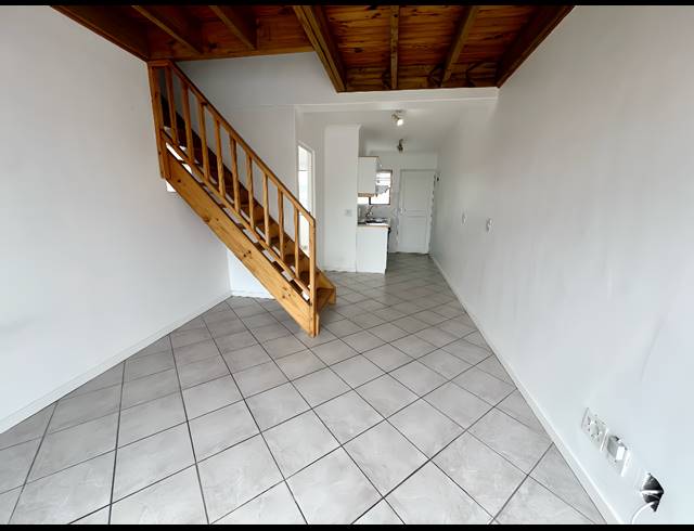 2 BEDROOM APARTMENT TO LET IN MELKBOSSTRAND CENTRAL